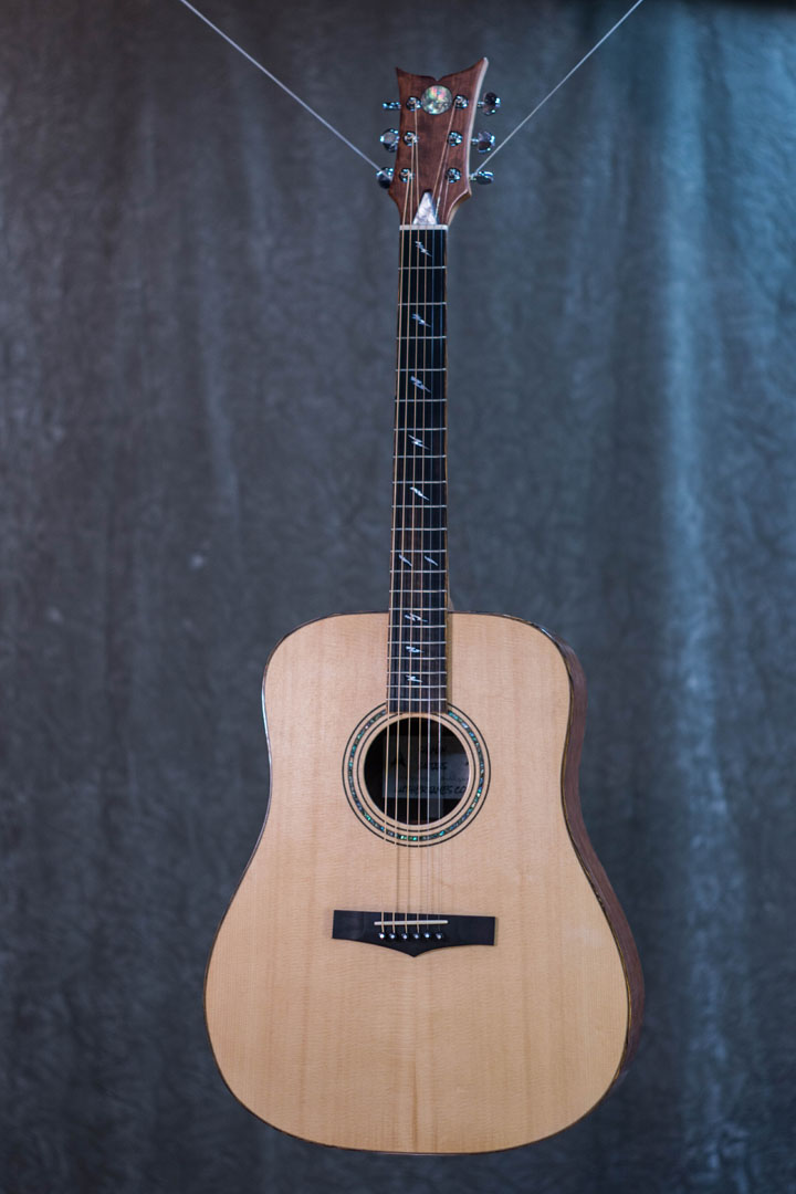 roberto venn student guitarAcousticFinals 1 Fall 2018