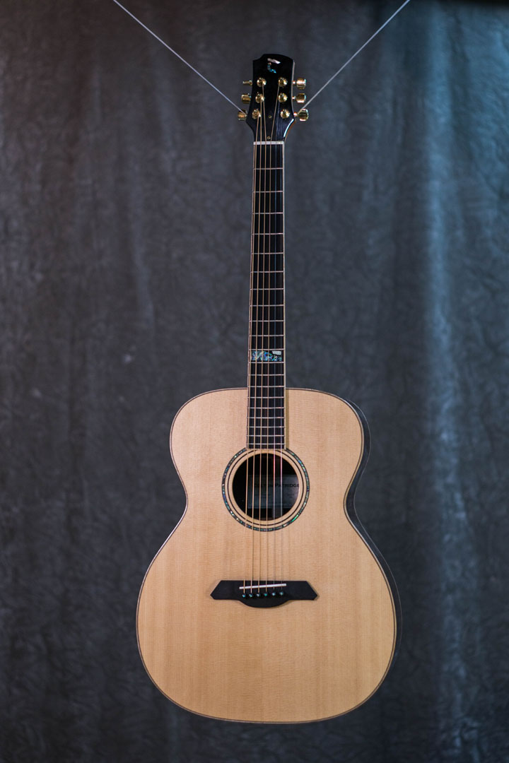 roberto venn student guitarAcousticFinals 11 Fall 2018