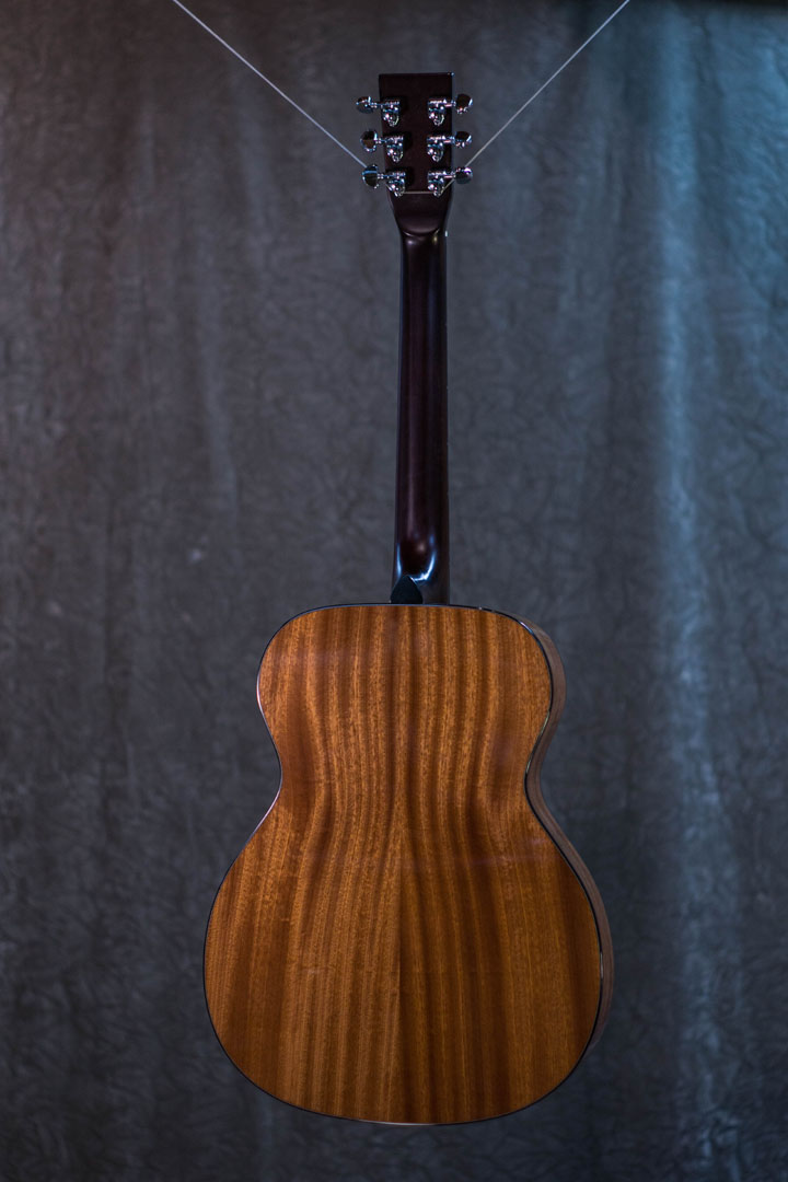 roberto venn student guitarAcousticFinals 8 Fall 2018