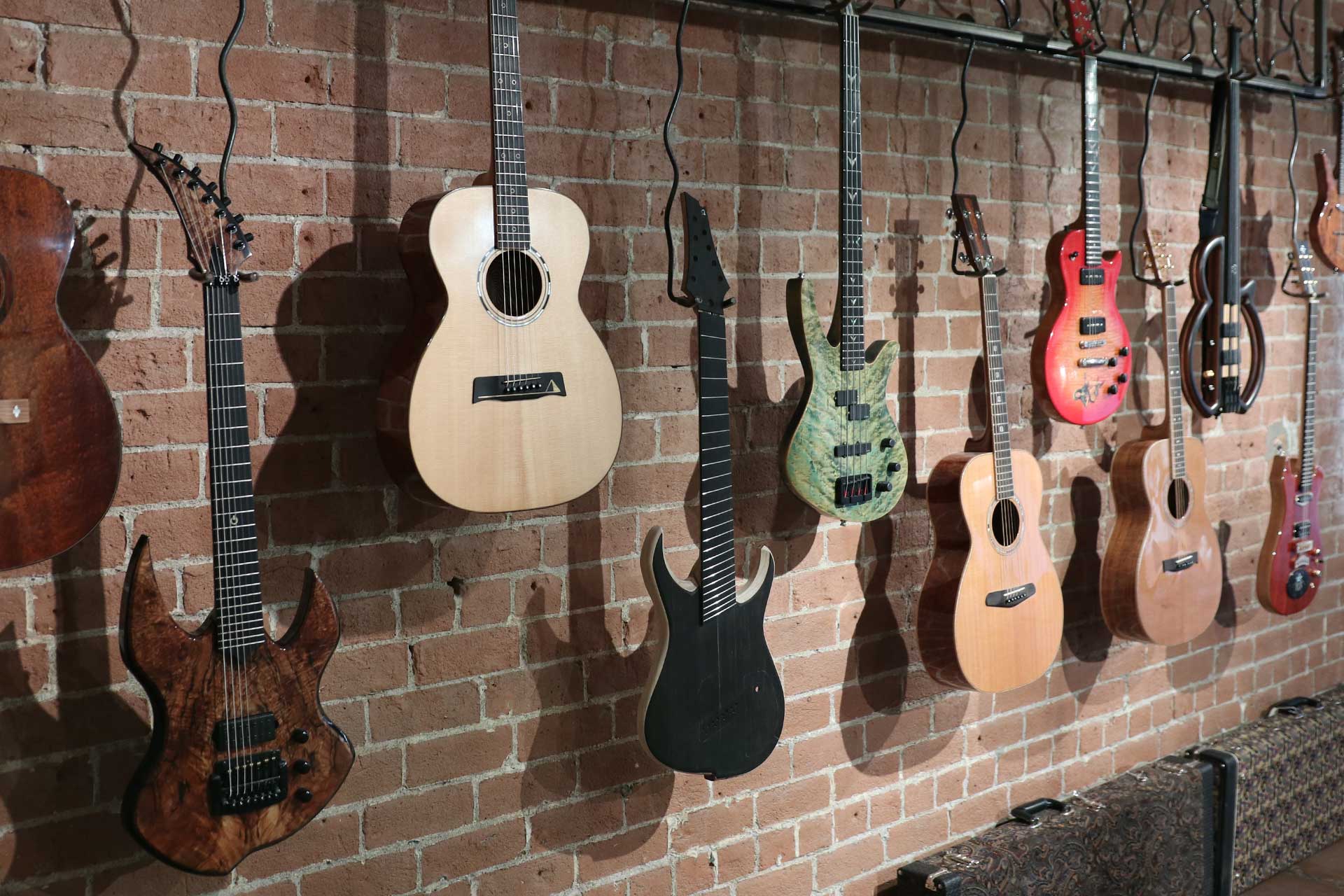 roberto venn student guitars img 1711 Guitar Making and Repair